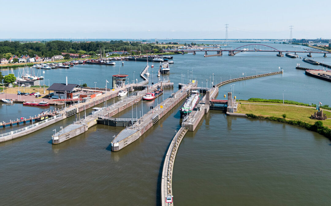 Aanleg glasvezelbekabeling t.b.v. CCTV installatie